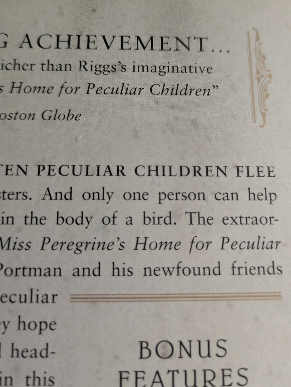 Hollow City Ransom Riggs Book - Picture 3 of 3